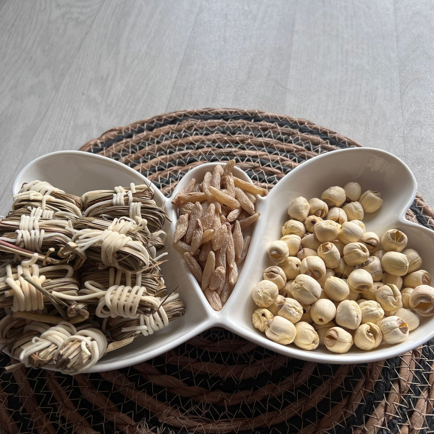 蓮子麥冬燈芯草茶